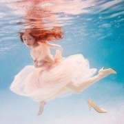 海水中的qq女生头像，一眼就沦陷的女头