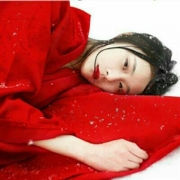 古风头像女真人红衣，古风头像女唯美孤傲