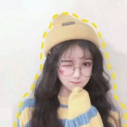戴眼镜的女生头像，可爱小清新戴眼镜女生头像