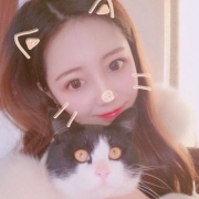 抱猫女头像，抱猫咪的仙气女生头像