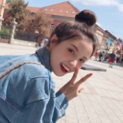 超级可爱萌女微信头像，很萌的头像真人妹子