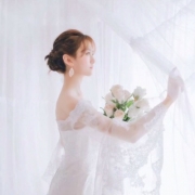 微信头像婚纱女生，梦幻