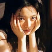 年代感复古头像女个性，