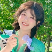 气质干净清纯女生微信头