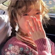 一眼看上去很舒服的头像女生，干净舒服的女生头像