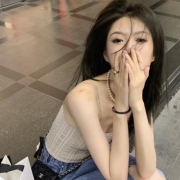 女生专用简单气质头像，头像女生简单气质淡雅