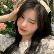 让人惊艳的女生头像，超小众又惊艳的高质量女头