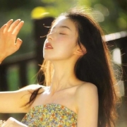 复古风女头像简单气质，干净清新窈窕淑女