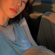 微信高级冷淡风头像，高冷冷淡风女生头像