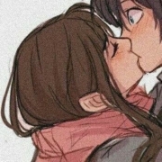 亲吻情侣头像动漫，情侣