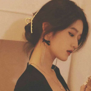 文艺小清新意境女生，好