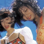 很酷的头像女生霸气，酷一点的头像霸气