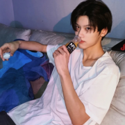 超清头像男气质头像图片，高清男头像干净气质