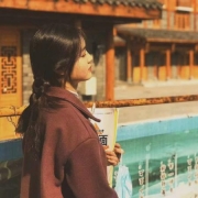 复古头像女冷淡风高清真人图片，复古风头像女生头像