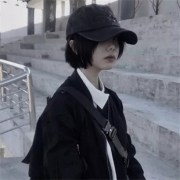 冷酷暗黑系女生头像真人，超好看黑暗系女生头像真人