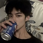 ins风高级头像男，创意且有氛围的男头