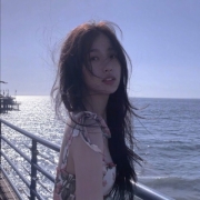 海边女生头像侧面唯美，海边女生头像干净气质