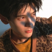 高冷干净头像男，头像男干净阳光成熟