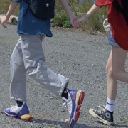 半身不露脸情头手牵手图片，手牵手温馨情侣头像