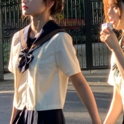 闺蜜头像学生校园清新，