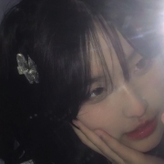 伤感的女生图片真人头像，忧伤头像