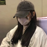 一看就不是网图的女生头像，女生超好看的头像图片