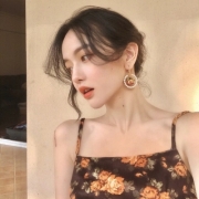 成熟有内涵的微信头像女，成熟且有深度的头像女