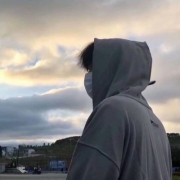 高冷情侣头像一人一半，情头一人一半冷酷帅气