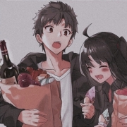 一左一右吃货动漫情侣头