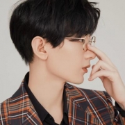 qq头像男生阳光气质，很阳光的又很帅气的精致男头