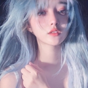 高质量玩网女头染发，超酷的染发小姐姐头像图片