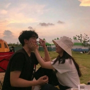 情侣空间头像真人，很有意境的空间幸福情头