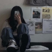 黑色系头像女高冷真人，女生头像高冷