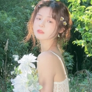 2026全网最火绿色头像女，头像女绿色系清新