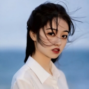 让人心动沉醉的伤感女生