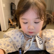 可爱的小女孩头像网红图片，萌娃头像女生可爱萝莉