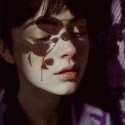 欧美伤感头像女生冷淡图片，特别伤感的欧美头像