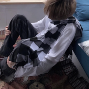 低头男生头像冷酷帅气图片，冷酷型超帅魅力男头